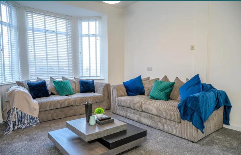 Large 7 Bedroom Town House In Chester City Centre Exterior foto