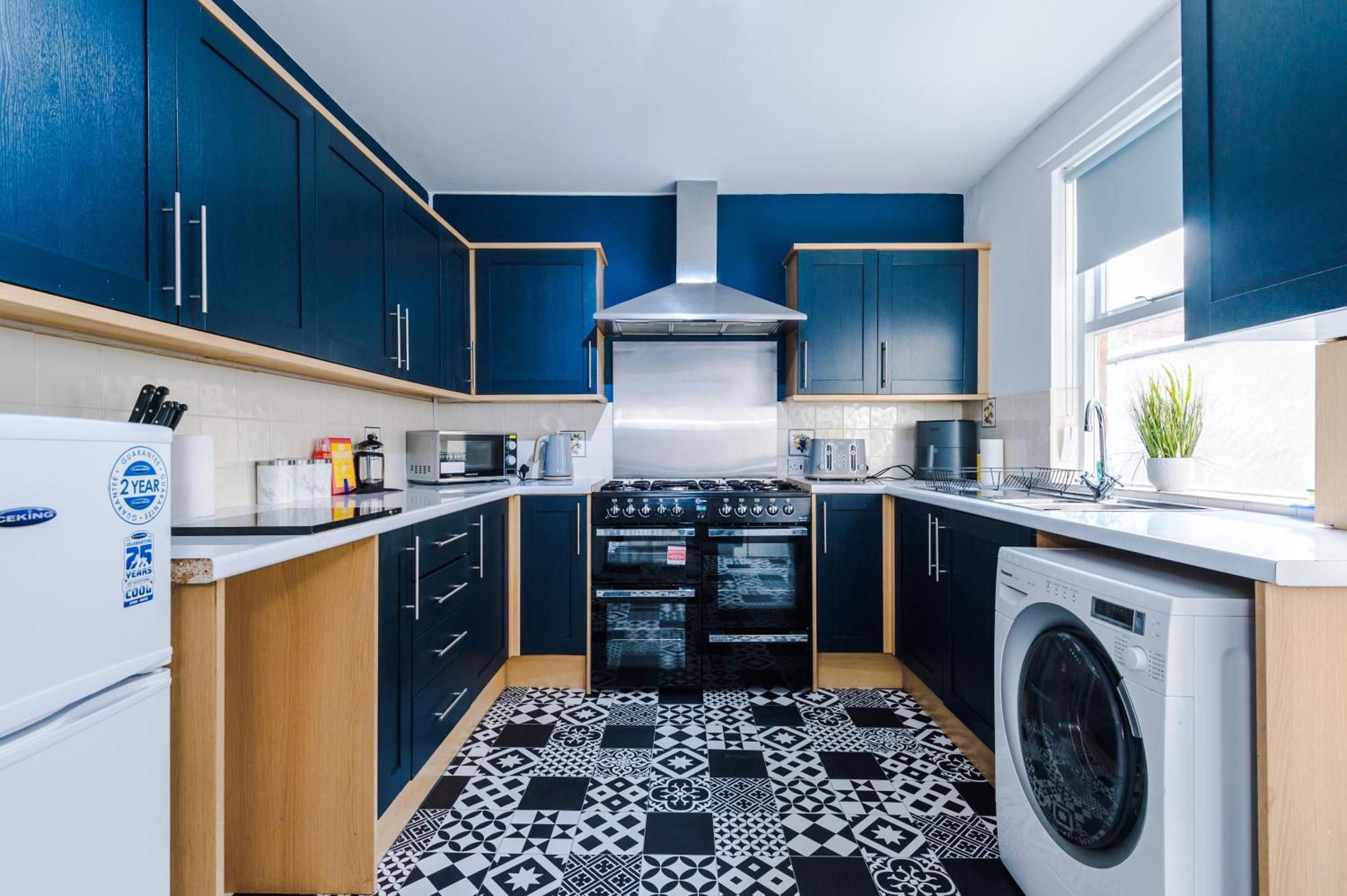 Large 7 Bedroom Town House In Chester City Centre Exterior foto